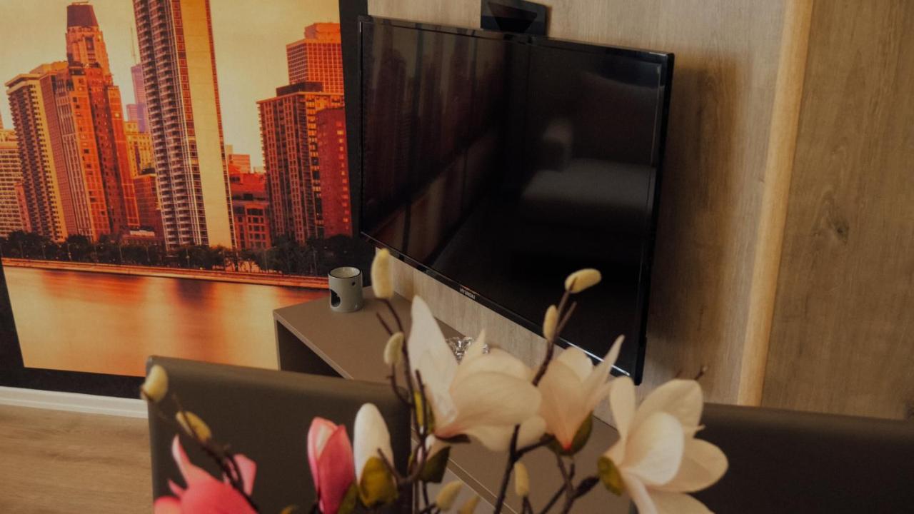 Newly Renovated Apartment Тирана Екстериор снимка