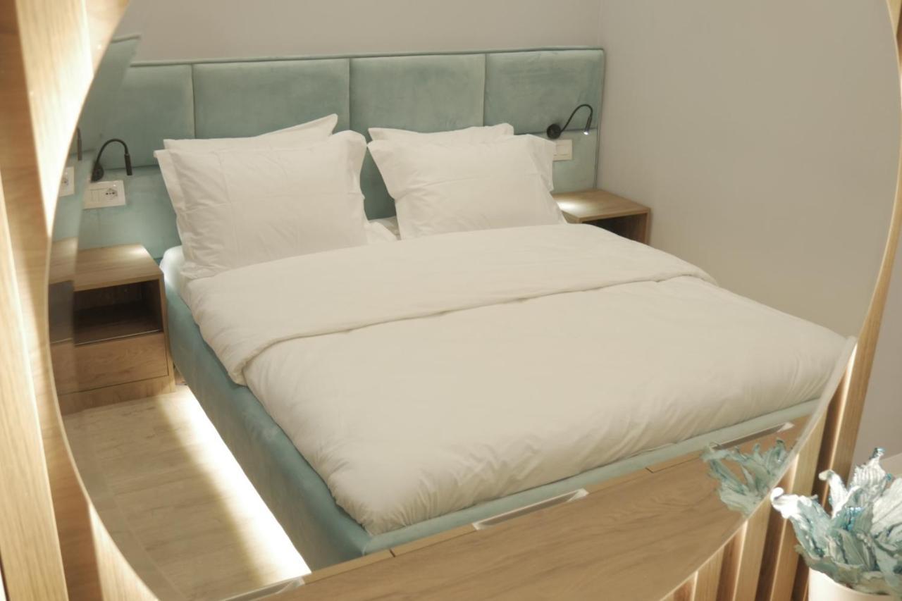 Newly Renovated Apartment Тирана Екстериор снимка