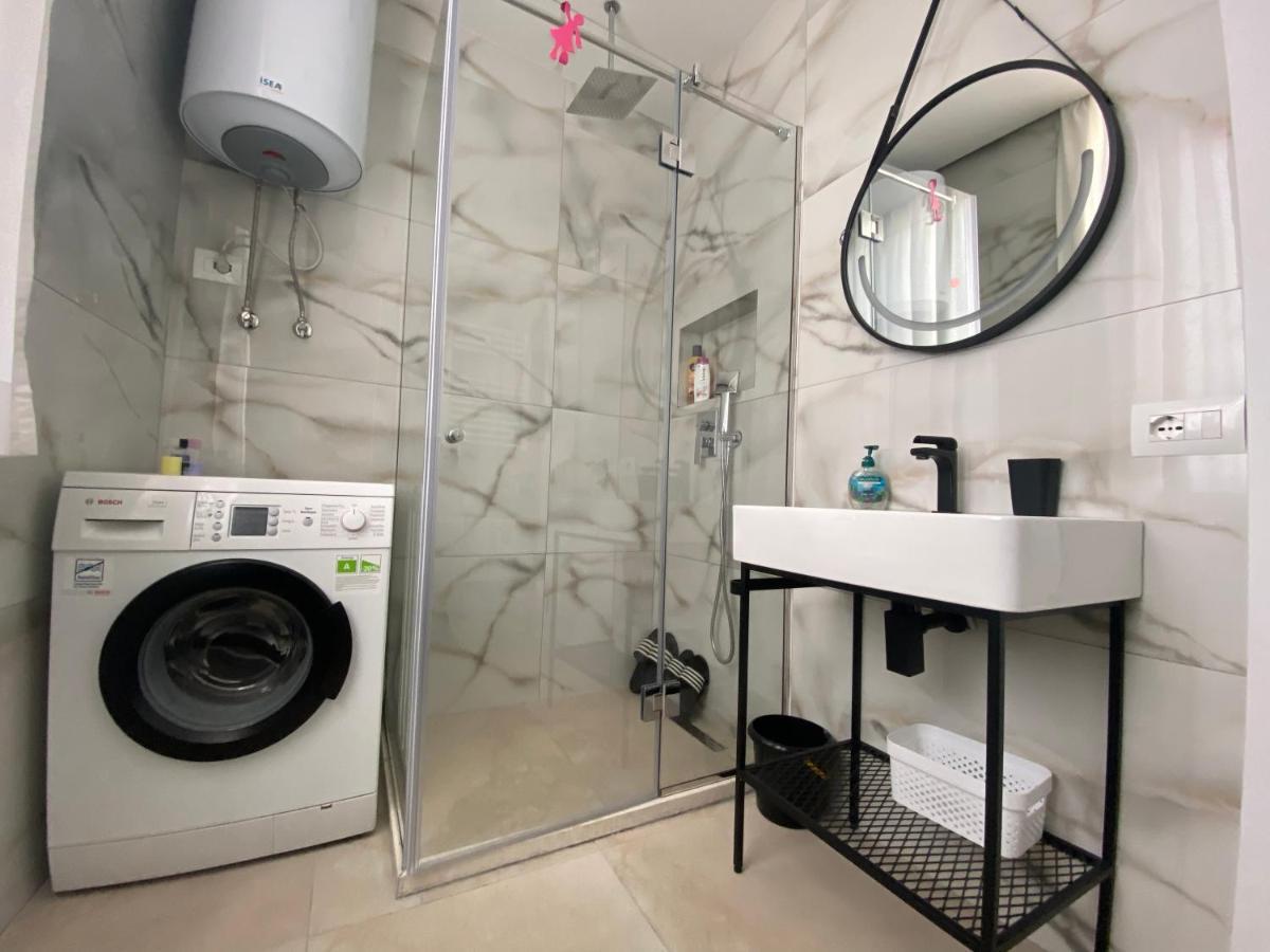 Newly Renovated Apartment Тирана Екстериор снимка