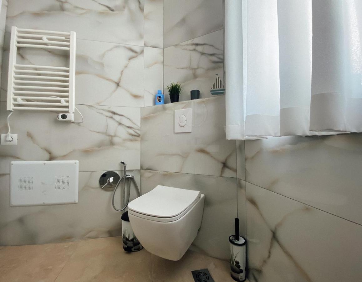 Newly Renovated Apartment Тирана Екстериор снимка