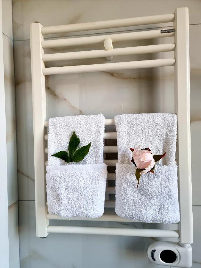 Newly Renovated Apartment Тирана Екстериор снимка